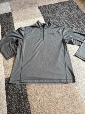 The North Face Men's Charcoal Gray Quarter-Zip Shirt - size XL